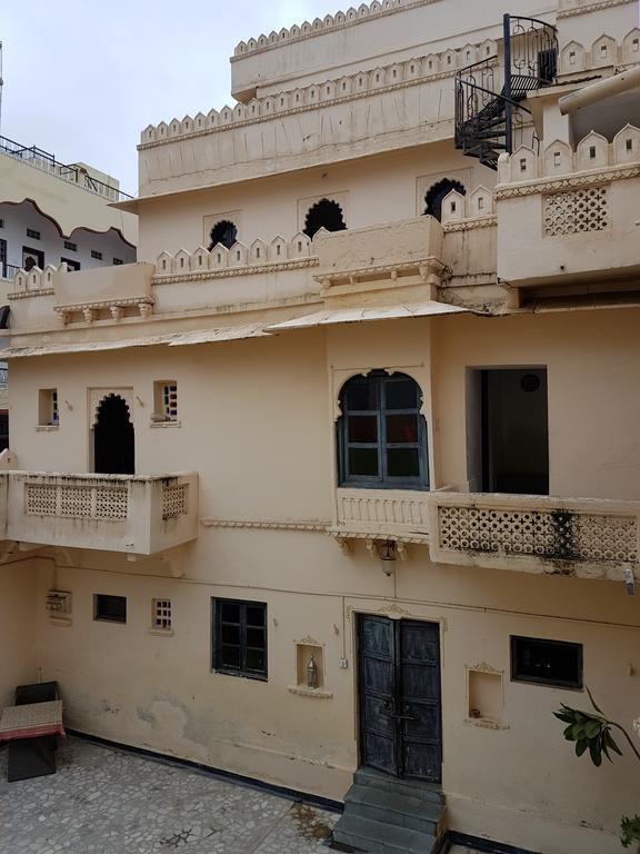 Silver Moon Haveli Udaipur Exterior photo